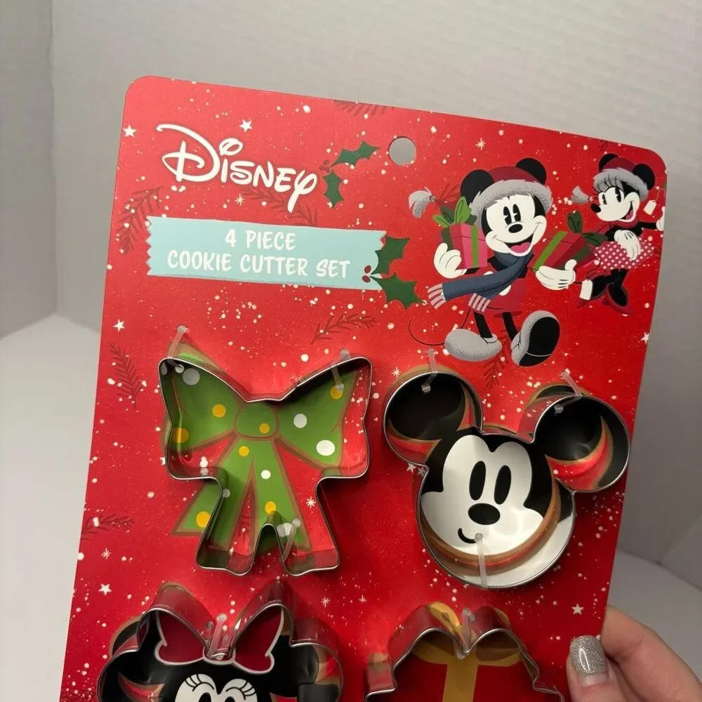 Disney Mickey Mouse Minnie Mouse Cookie Cutters Present Bow NWT